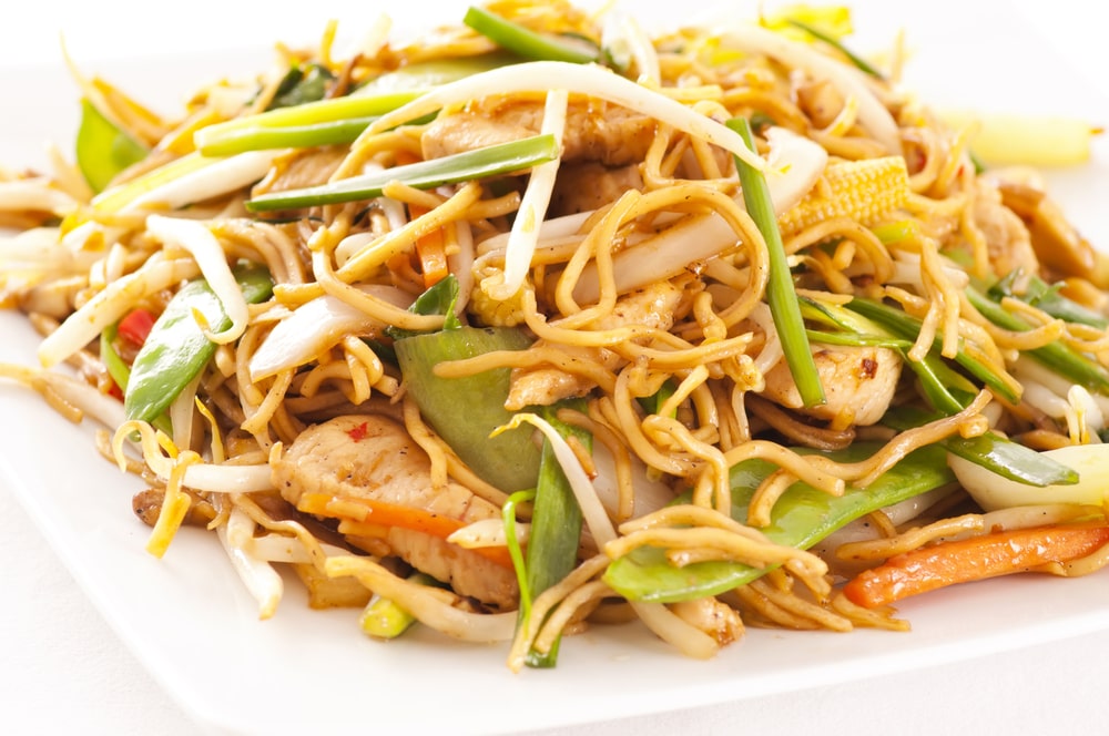 Slow Cooker Honey Garlic Chicken and Noodles